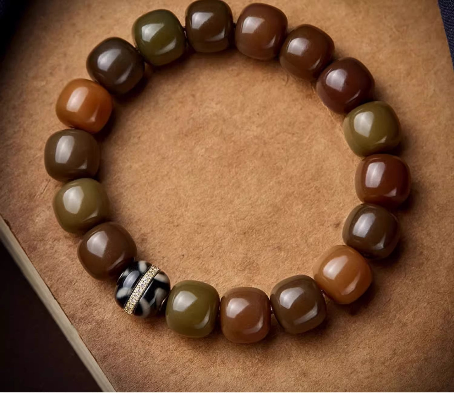 Dzi Agate & Tiger Bark Bodhi Bracelet - Wisdom & Vitality