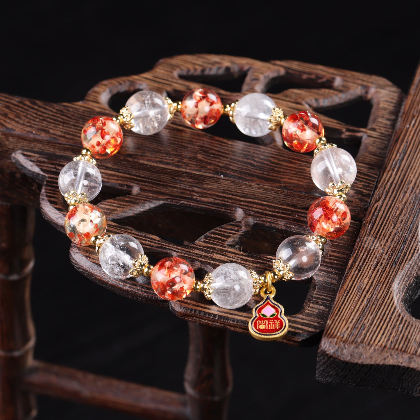 Glazed Floral-Patterned Bead Bracelet